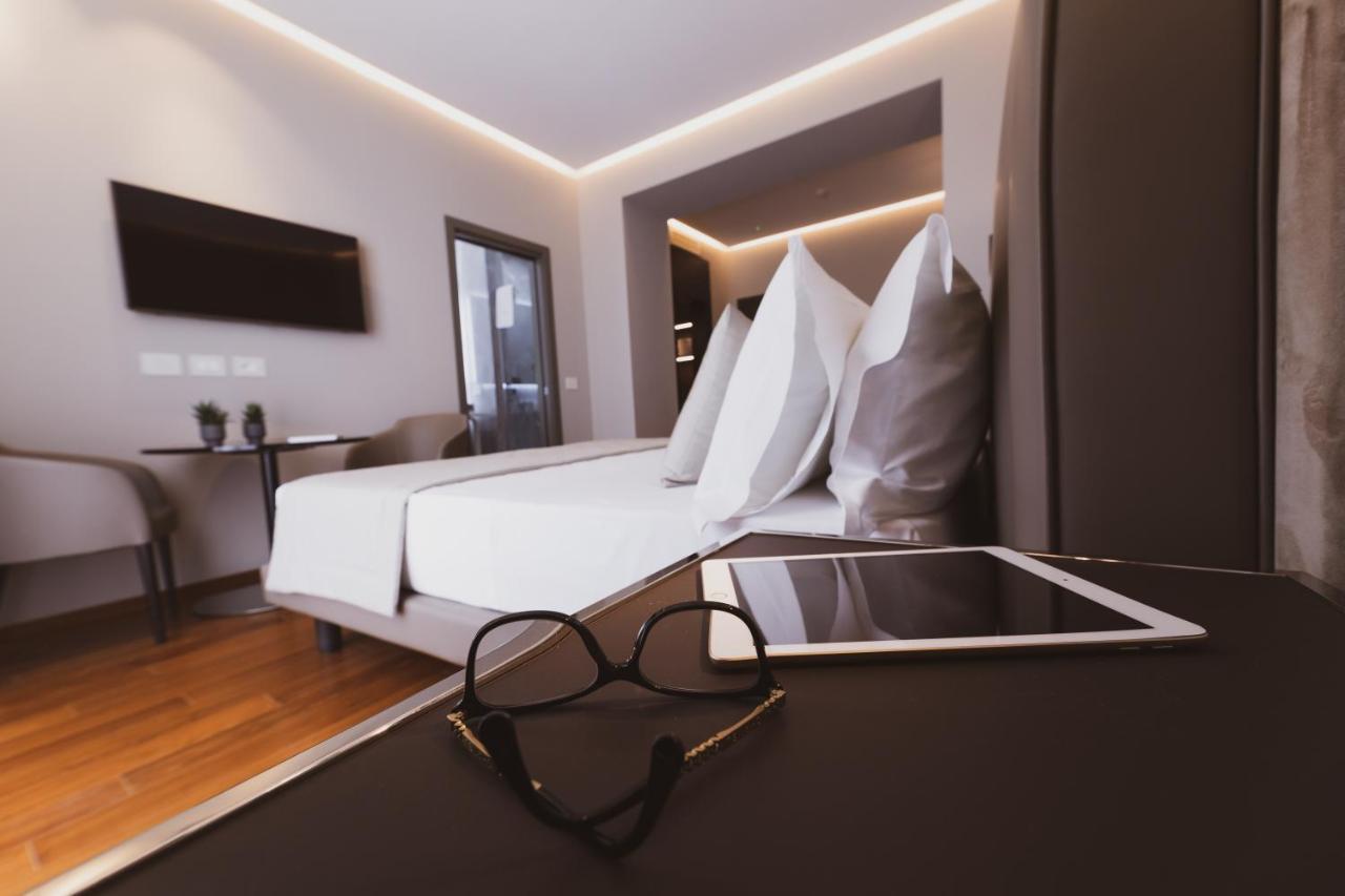 Callistos Hotel & Spa トリカーゼ エクステリア 写真